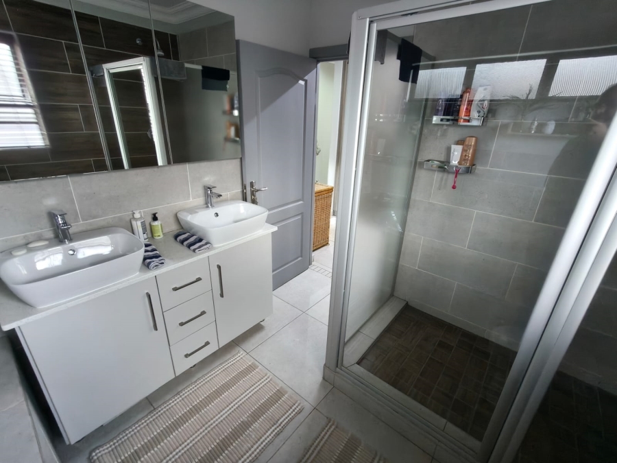 3 Bedroom Property for Sale in Boschdal North West